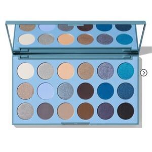 Morphe 18A Blue Ya Away Artistry Palette